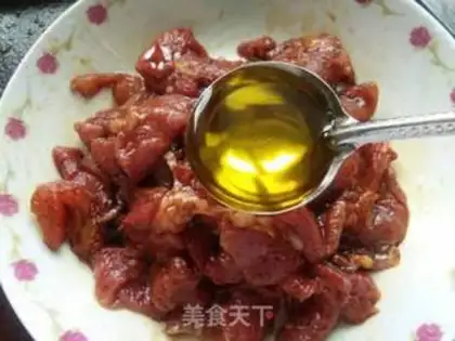 Make Garlic fried meat step 1