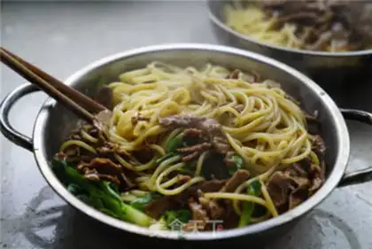 Make Black pepper beef mustard blue pasta step 6