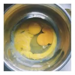 Make Egg yolk step 0