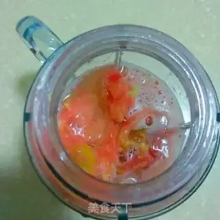 Make Honey tomato juice step 1