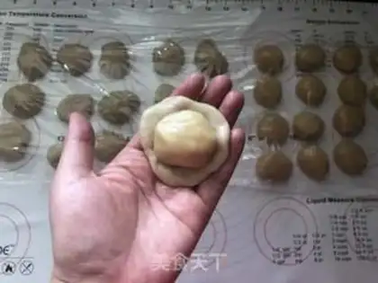 Make Sioux meat mooncake step 6