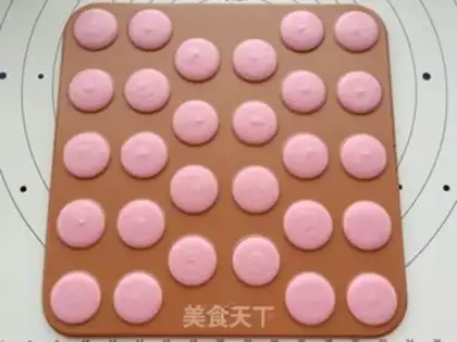 Make A pink pony step 12