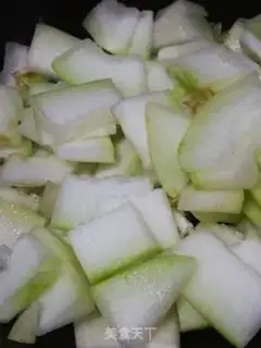 Make A melon with red juice step 4