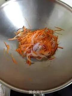 Make Carrot fan soup step 2