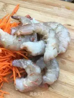 Make Carrot shrimp dumplings step 4