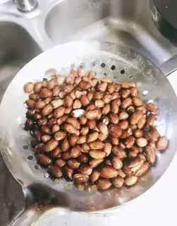 Make Cream with peanut rice step 2