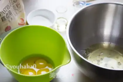 Make Blueberry roll step 1