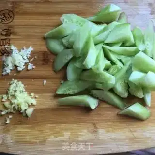 Make cucumber mollusk soup step 0