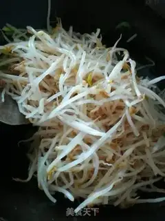 Make Sour green bean sprouts step 5