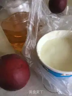 Make A blood peach shake step 0
