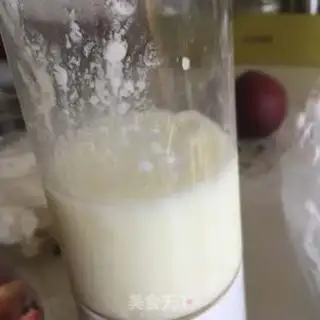 Make A blood peach shake step 2