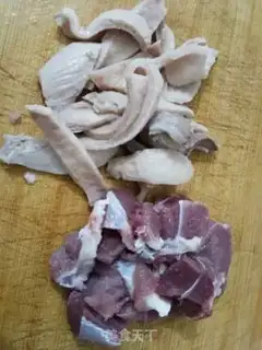 Make Fresh wheat sprouts, pig belly step 2