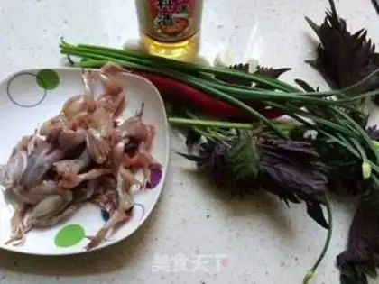 Make The rooster step 1