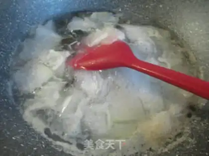 Make Eggs and bead soup step 6