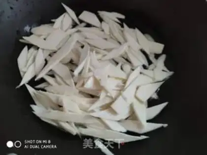 Make White fried meat step 1