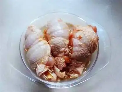 Make A chicken leg bag with salted rice step 3