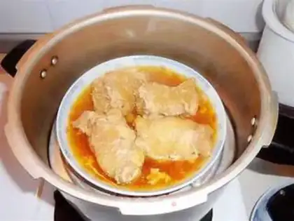 Make A chicken leg bag with salted rice step 5