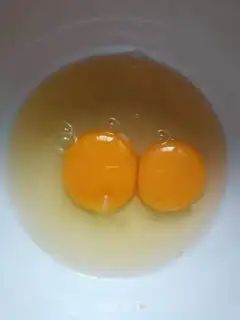 Make Smelt fried eggs step 2