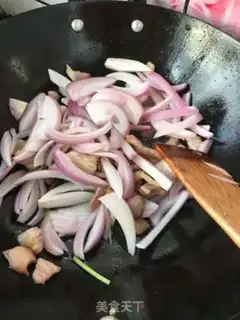 Make Onion fried meat step 5