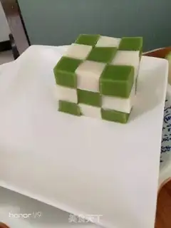 Make The double-coloured Cube step 5