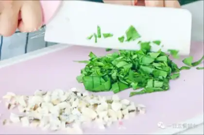 Make Tofu eggs and vegetables step 2