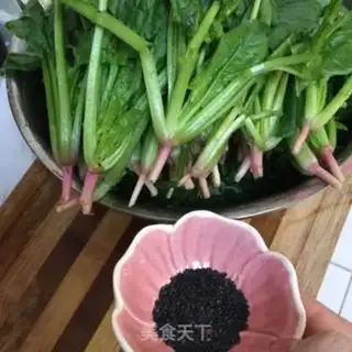 Make Sesame spinach step 0