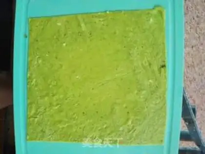 Make Five-colour green egg rolls step 6
