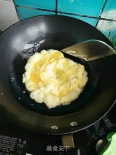Make Scrambled eggs step 4