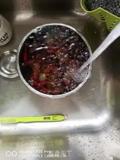Make Spicy lobster step 0