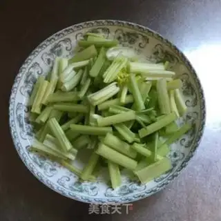 Make Celery fried beans step 0