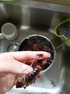 Make Spicy lobster step 2