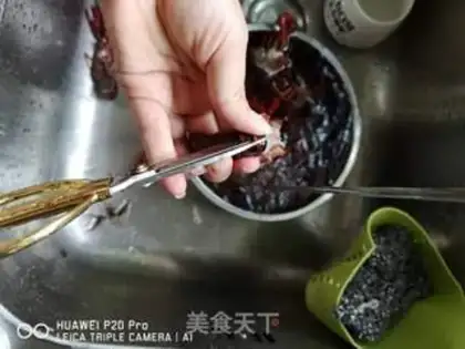 Make Spicy lobster step 3