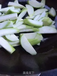 Make Egg melon soup step 3