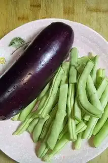 Make The love of the eggplant step 0