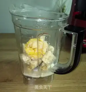Make Banana mango ice cream step 1
