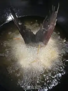 Make Jealousy fish tail step 2