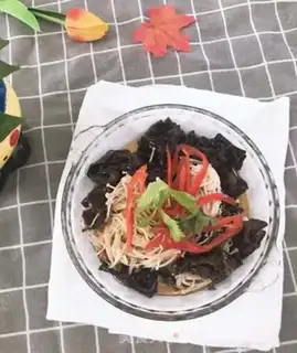 Make Frozen needle mushrooms step 7