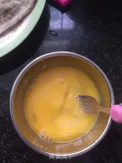 Make Cheese fried eggs step 2
