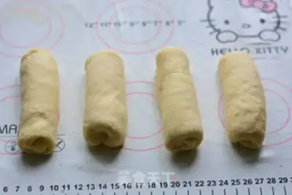 Make Goldy-tung-tong toast step 10
