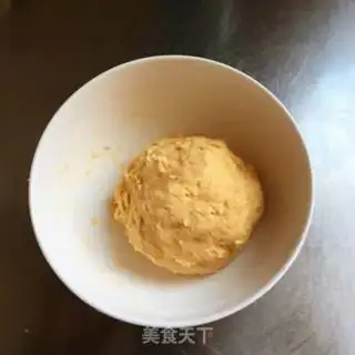 Make Red potato sesame cake step 3