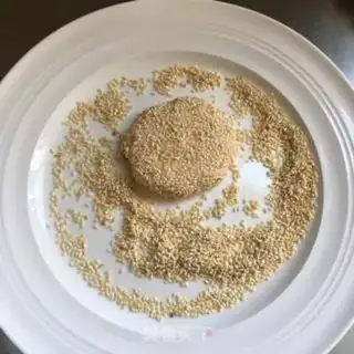 Make Red potato sesame cake step 6