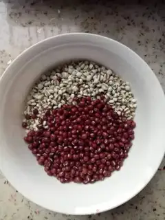 Make Soybeans soup step 0