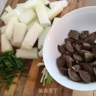 Make Beefballs and melons step 0