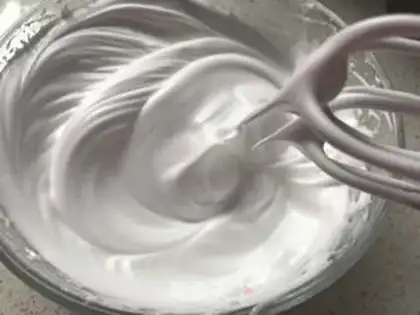 Make SpongeBob cake step 3