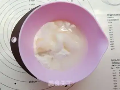 Make Mini-wine souffle step 0