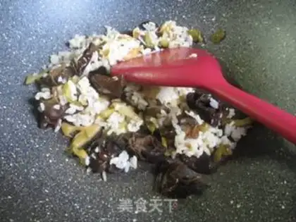 Make Squeeze the silk, black-muck rice step 4