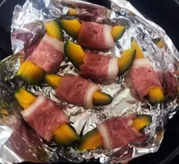 Make Bacon rolls, melons step 6