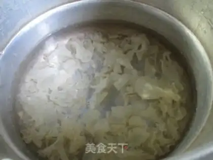 Make The silver ear soup step 2