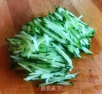 Make Luxury and cold noodles step 2