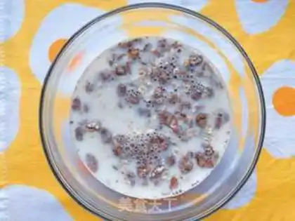 Make Banana oatmeal step 2